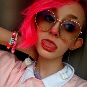 Meet your Posher, El